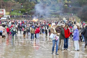 tenby boxing day swim 33 sm.jpg